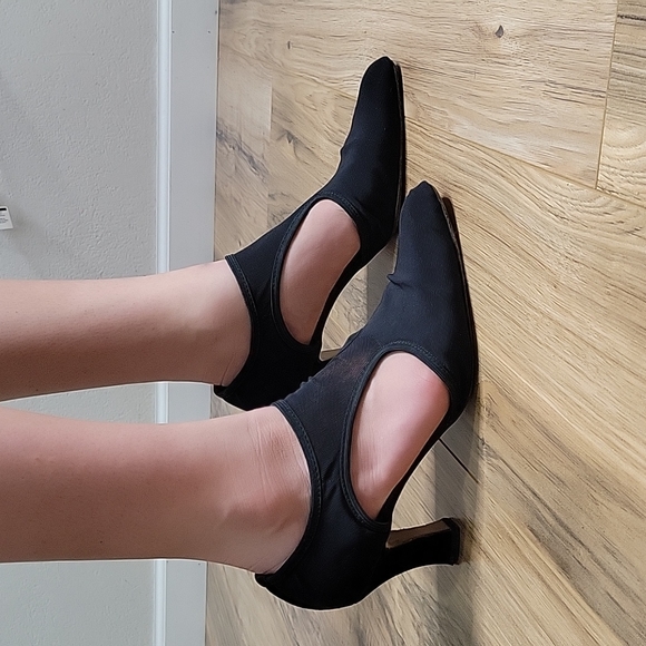 Kurt Geiger Black Mesh Closed Pointed Toe Heels - Picture 2 of 16